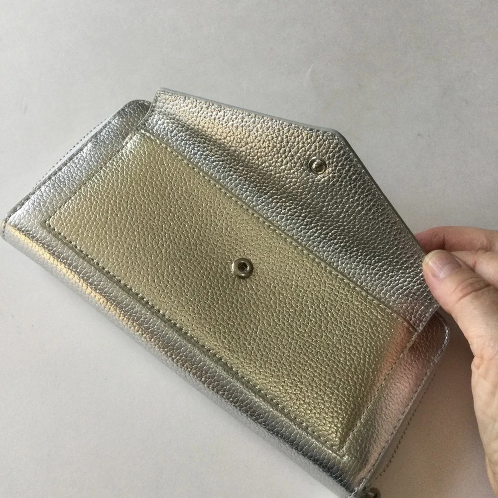 COLE HAAN TOWN CONTINENTAL ZIP AROUND LEATHER WALLET SILVER / GOLD METALLIC NEW